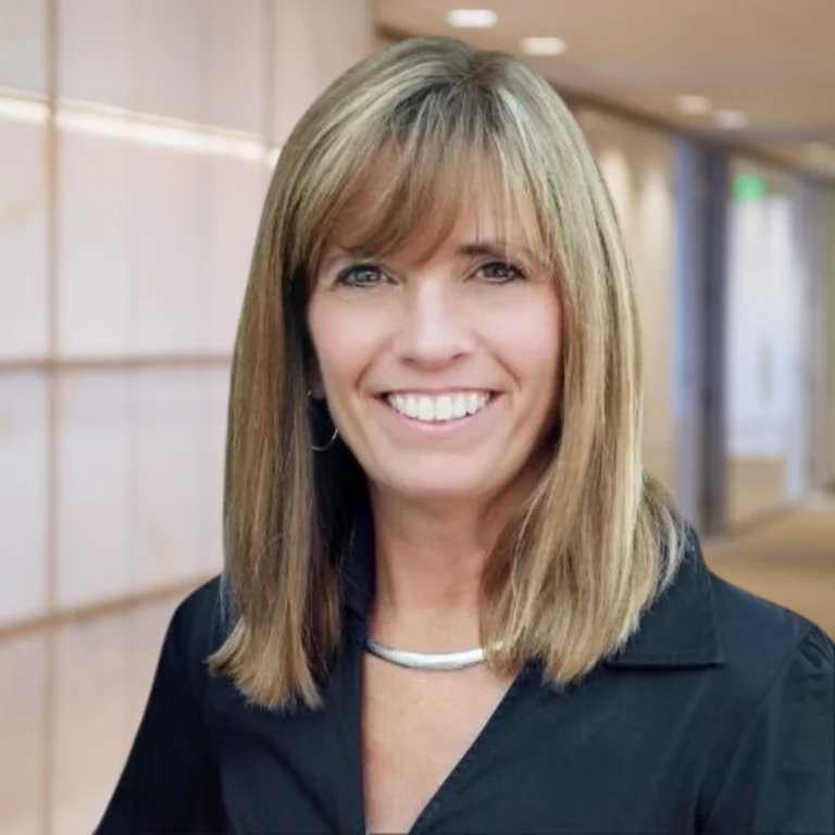 Nancy Biddle Headshot